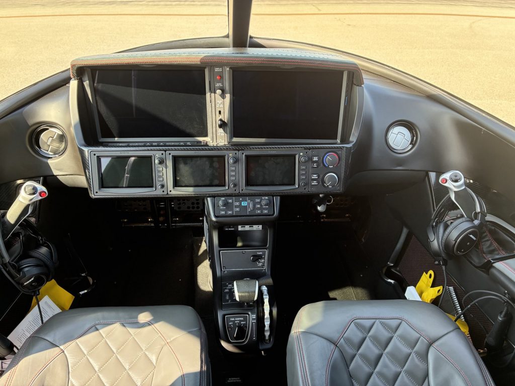 Cirrus Vision Jet SF50 entry-level jet view 4 for Orlando charter