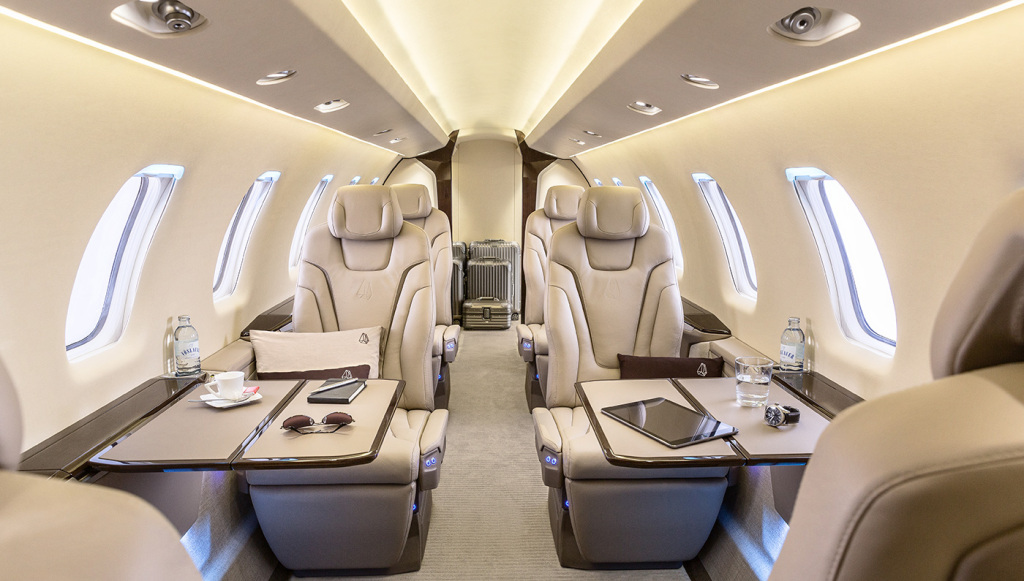 Pilatus PC-24 super light jet view 2 for Orlando charter