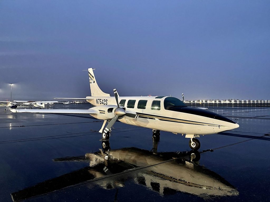 Piper / Ted Smith Aerostar 600