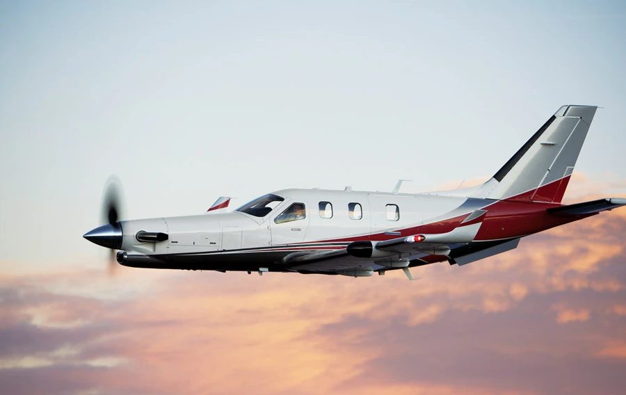 Orlando Daher TBM 900 Charter